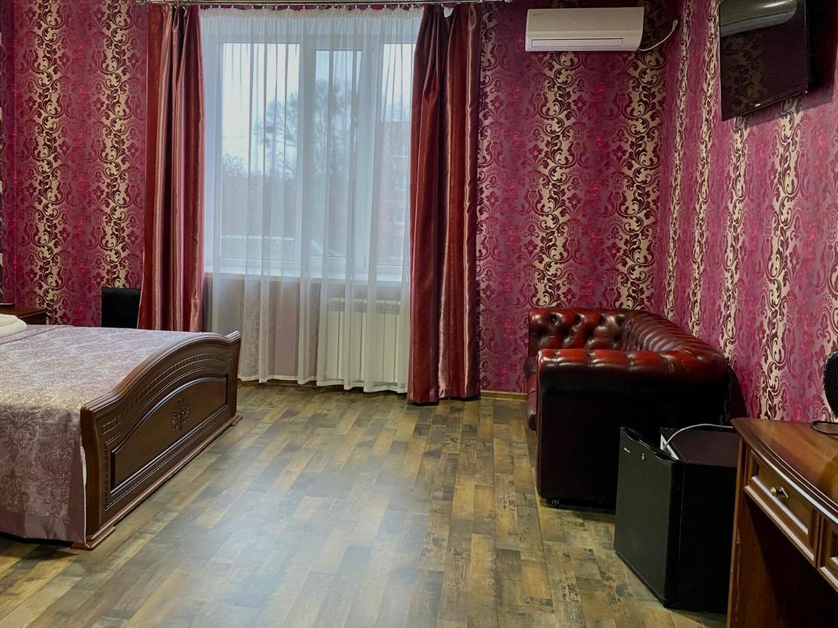 Hotel Royal Poltava Exteriör bild